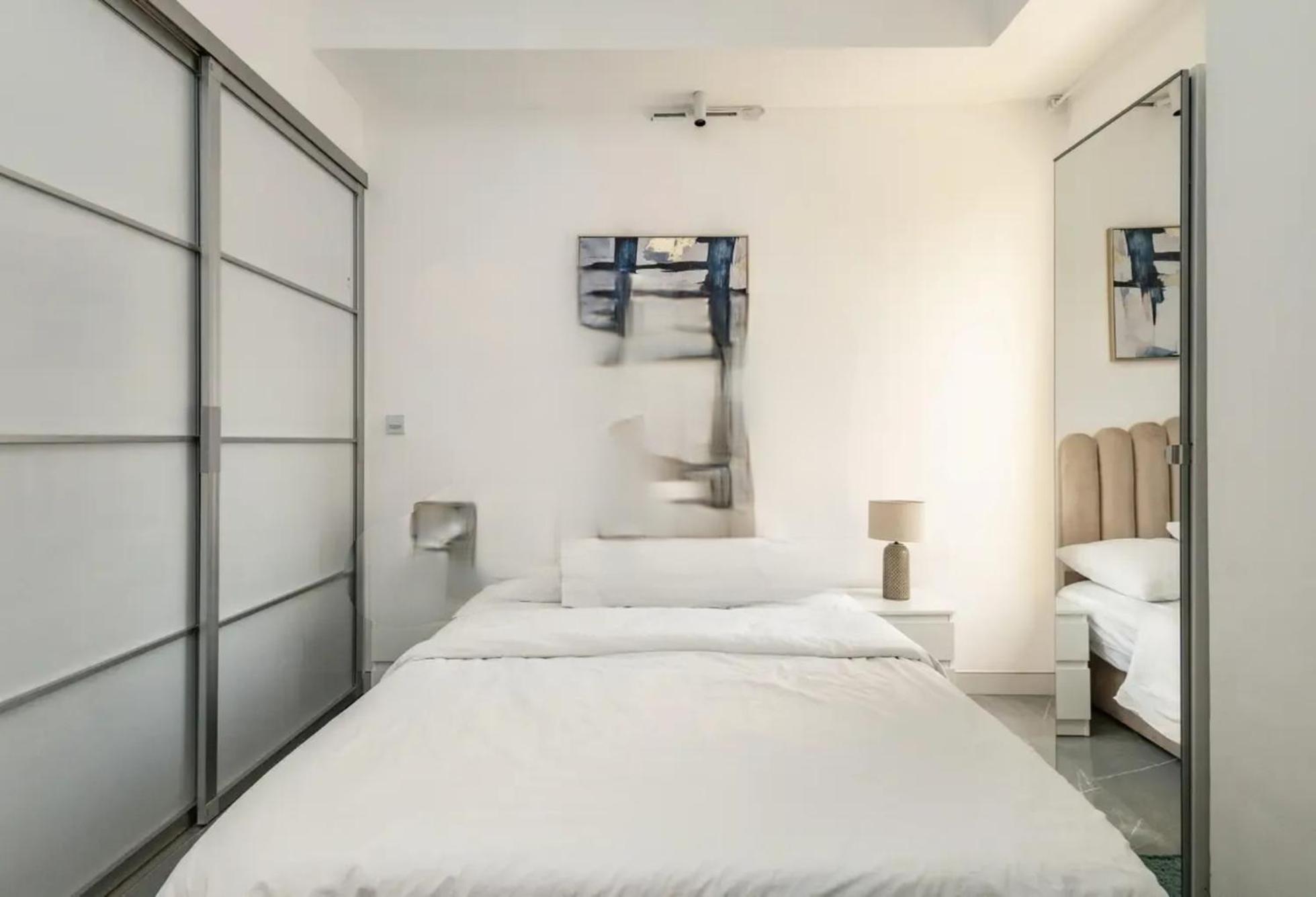 Ahlan Furnished 1 Bedroom Marina Cityview Jbr Apartment Dubai